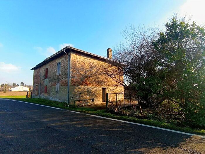 Casa trilocale in vendita in Strada Verdi, Roccabianca