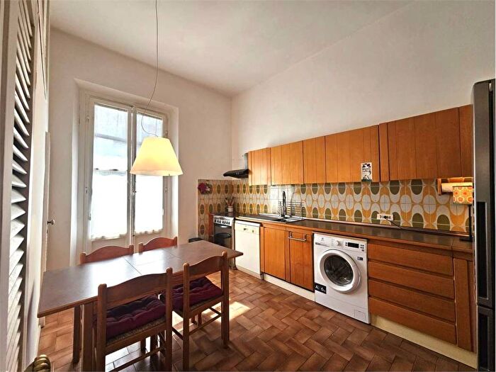 Appartamento quadrilocale in affitto in Viale Volta, Campo di Marte, Firenze