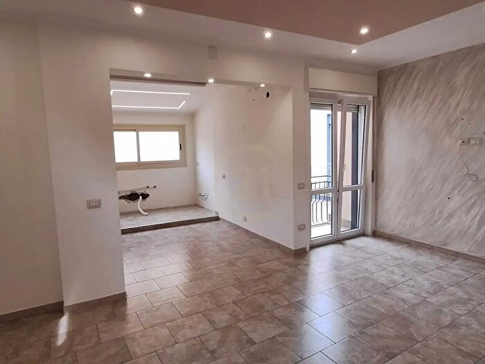 Appartamento trilocale in vendita in Via dei Sanguinelli, Catania