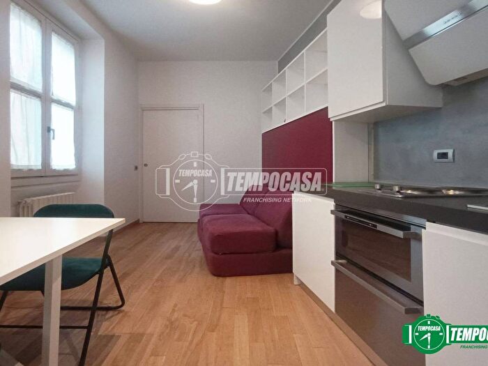 Appartamento monolocale in affitto in Via San Calocero, Corso Genova, Milano