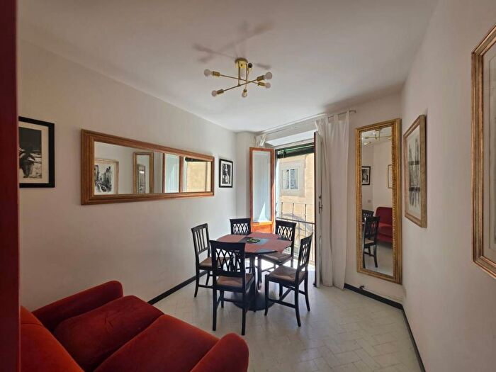 Appartamento trilocale in affitto in Via del Parione, Piazza della Repubblica, Firenze