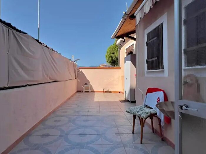 Appartamento trilocale in vendita in Via Aurelia, Vado Ligure