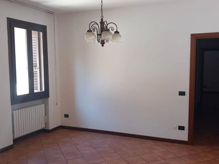 Appartamento trilocale in affitto in Via dei Rustici, Centro, Cremona