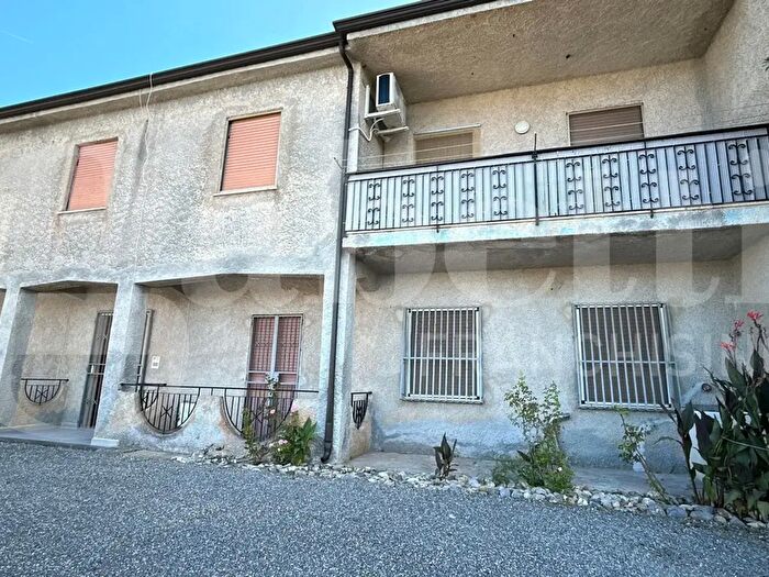 Appartamento trilocale in vendita in Via dei Tassi, Santa Maria Del Cedro