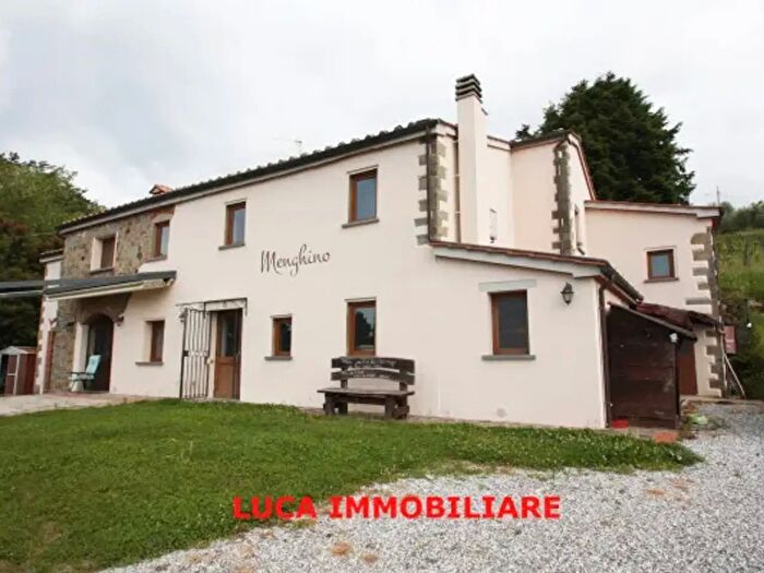 Casa con 6 locali in vendita in Via Campore, Marliana