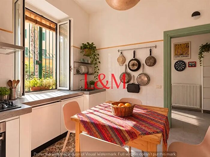 Appartamento trilocale in vendita in Largo Magna Grecia, Roma