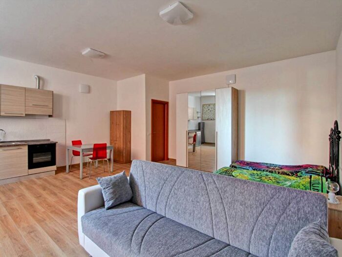 Appartamento monolocale in affitto in Via Lacedonia, Ponte di Nona, Roma