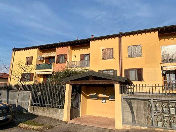 Case in Vendita e in Affitto - 3