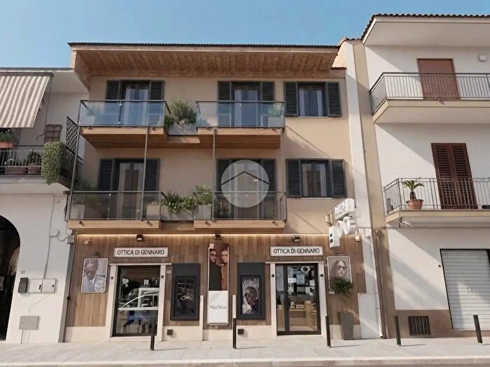 Appartamento con 6 locali in vendita in Via M Atellani, Sant'Arpino