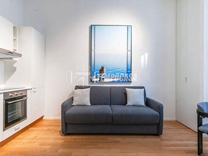 Appartamento bilocale in affitto in Via Carlo Farini, Farini, Milano