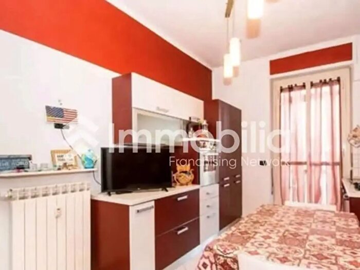 Appartamento bilocale in vendita in Via Rovereto, Torino