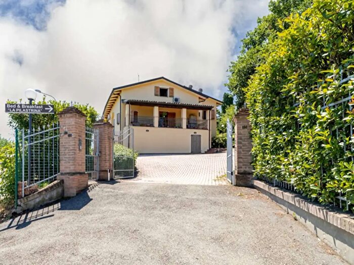 Casa con 17 locali in vendita in Cappella, Maranello