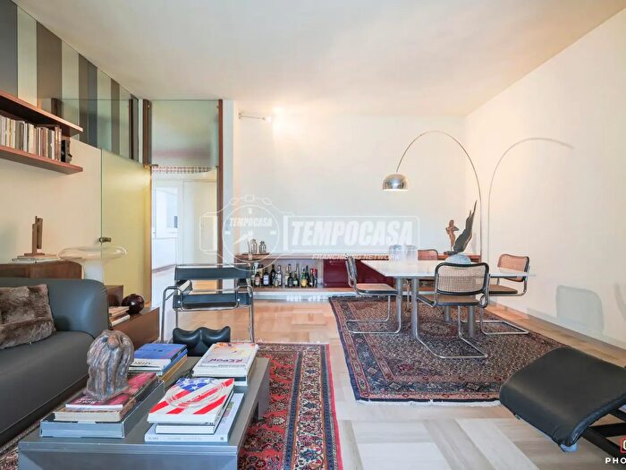 Appartamento con 5 locali in vendita in Via Arno, Bologna