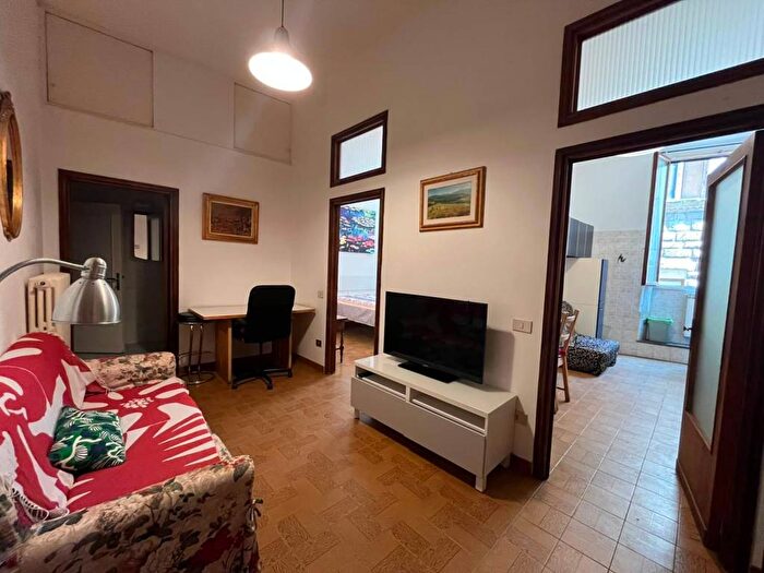 Appartamento trilocale in affitto in Via dei Neri, Signoria Uffizi, Firenze