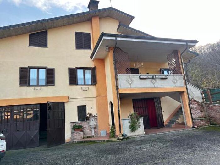 Casa con 6 locali in vendita in Via Pasca a, Brondello