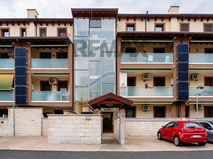 Appartamento bilocale in vendita in Via Verginia Tonelli, Roma