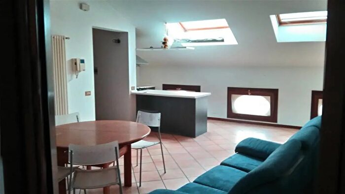 Appartamento quadrilocale in affitto in Lendinara