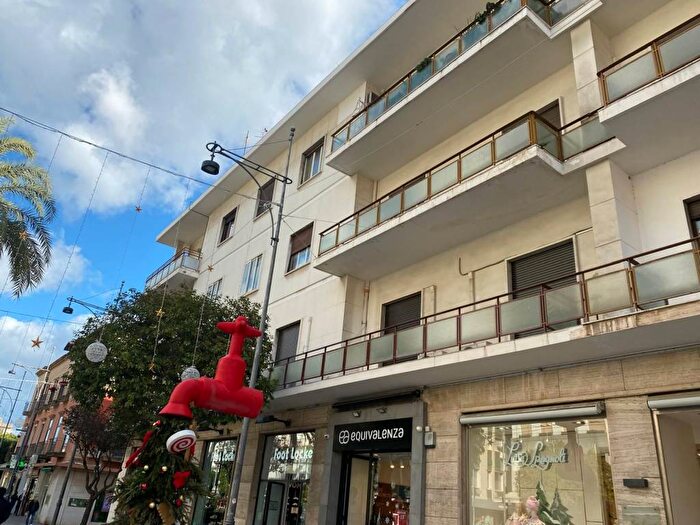 Appartamento con 6 locali in affitto in Via Ettore Lombardo Pellegrino, San Martino, Messina