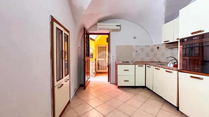 Appartamento bilocale in vendita in Via Indipendenza Vico, Gaeta