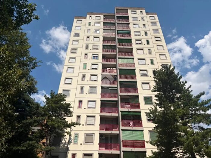 Appartamento trilocale in vendita in Via Francesco Cilea, Milano
