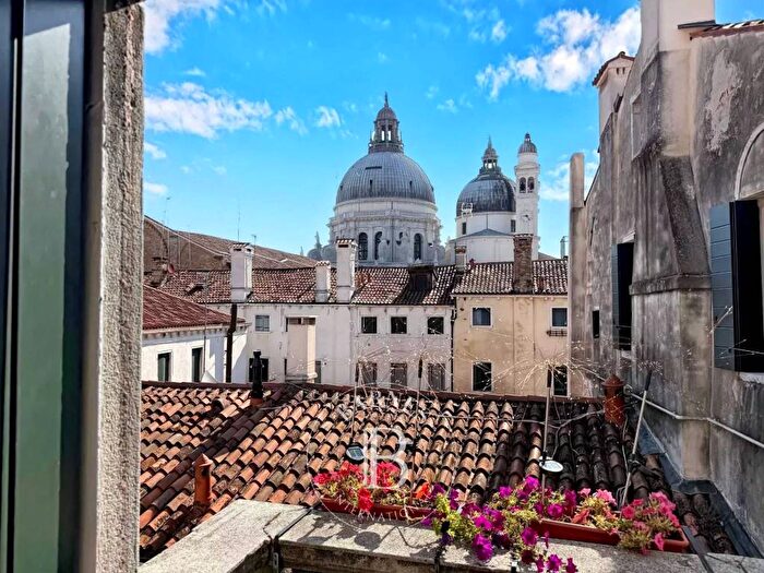 Appartamento quadrilocale in affitto in Dorsoduro San Barnaba, Venezia