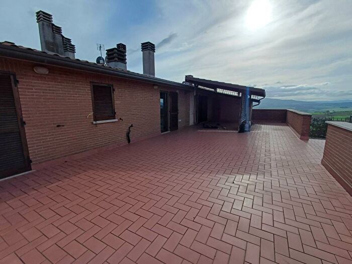 Casa con 5 locali in affitto in Strada Statale Marscianese, Marsciano