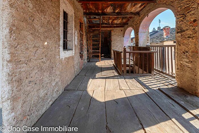 Case in Vendita e in Affitto - 3