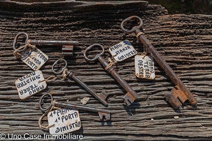 Casa con 5 locali in vendita in Rueglio, Rueglio