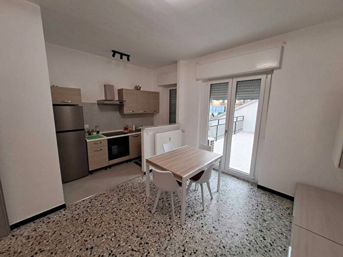 Appartamento bilocale in affitto in Via Sant'Ubaldo, Borgo Rovereto Piscina, Alessandria