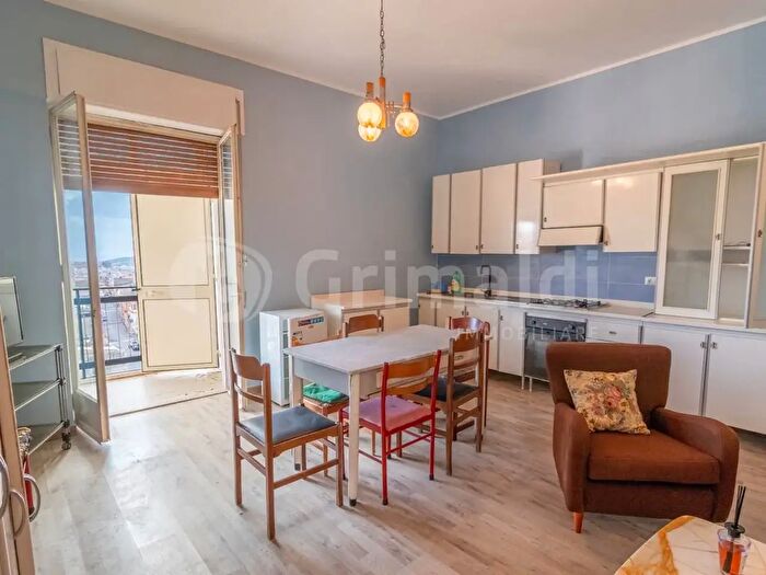 Appartamento quadrilocale in vendita in Via Vespucci, Noto