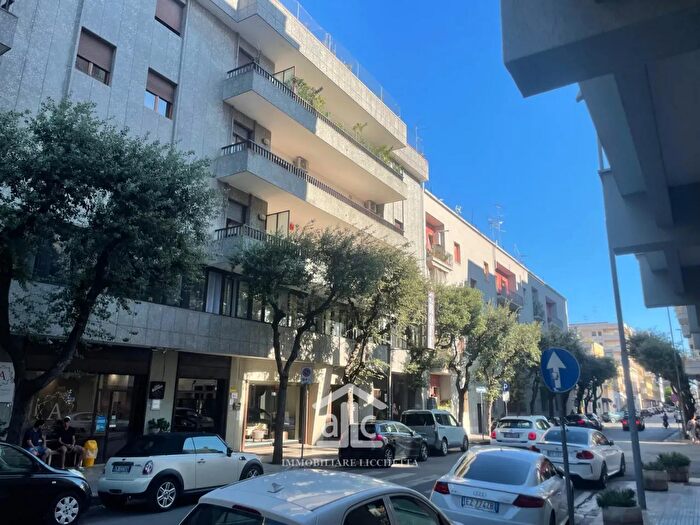 Appartamento quadrilocale in vendita in Via Giacomo Arditi, Lecce