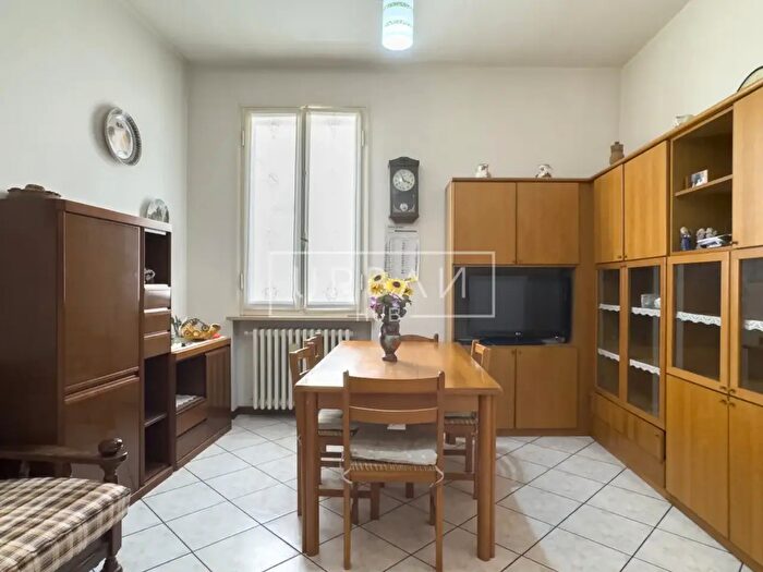 Casa con 6 locali in vendita in Forli'