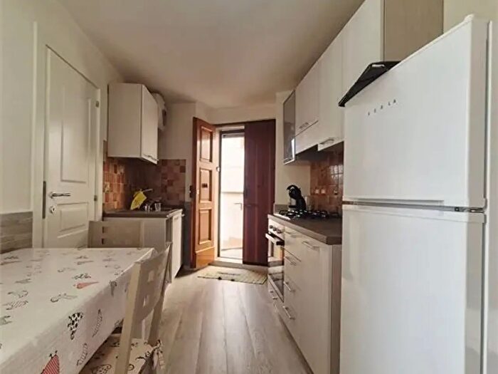 Appartamento trilocale in vendita in Via Montelauro, Loreto Aprutino