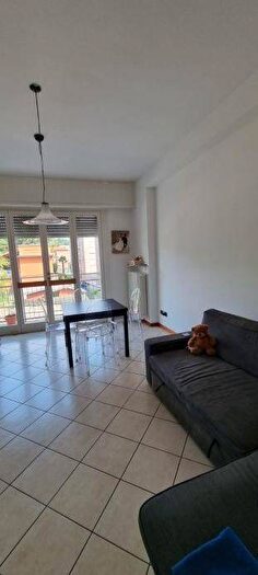 Appartamento trilocale in affitto in Via Sant'Antonino, Albate Muggiò, Como