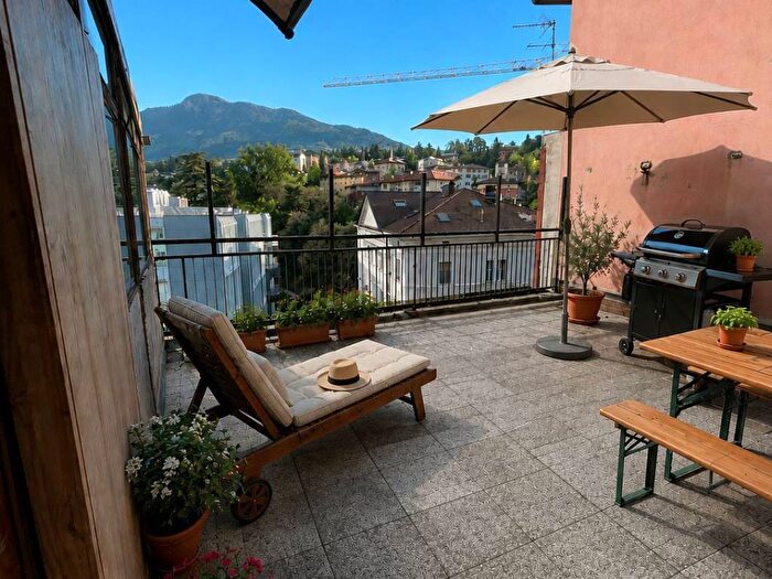 Casa con 6 locali in affitto in Via Giuseppe Grazioli, Semicentro, Trento