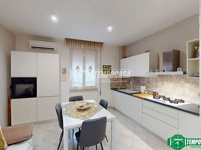 Appartamento quadrilocale in vendita in Via Vittorio Locchi, La Spezia
