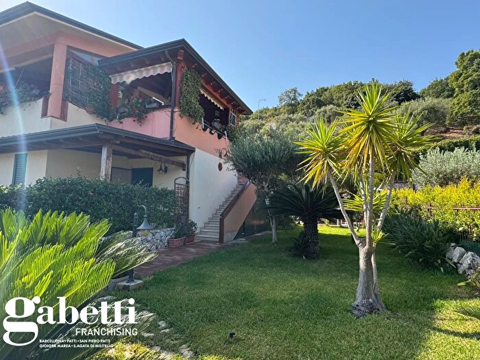 Appartamento trilocale in vendita in Via Cicero, Gioiosa Marea