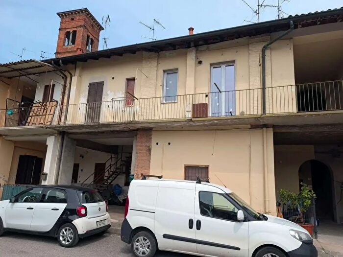Appartamento trilocale in vendita in Vicolo Perelli, Mezzago