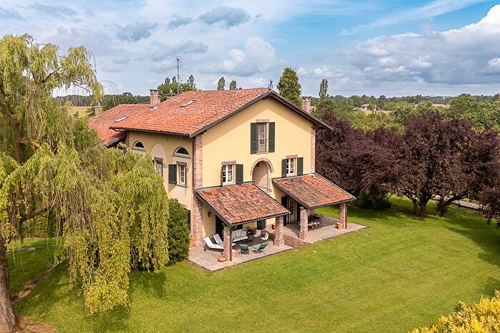 Casa quadrilocale in vendita in Fubine