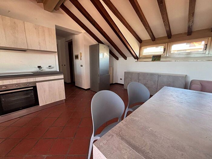 Casa bilocale in affitto in Via Antonio Tantardini, Corso San Gottardo, Milano