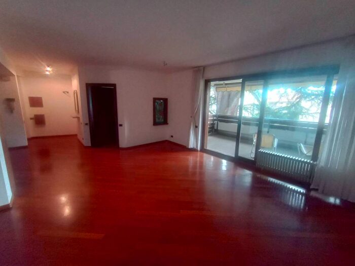 Appartamento quadrilocale in affitto in Via Weggenstein, Centro, Bolzano