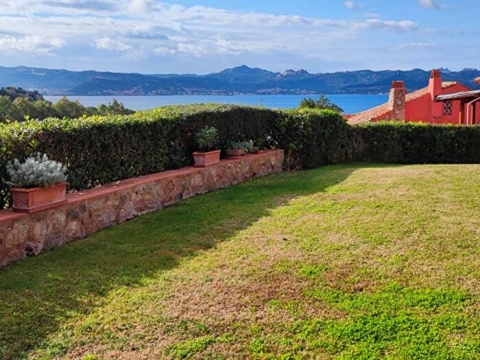 Casa quadrilocale in affitto in Via Porto Sole, Baja Sardinia, Arzachena