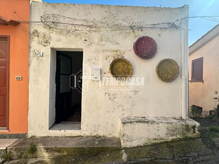 Casa quadrilocale in vendita in Località Massa Santa Lucia Massa Santa Lucia, Messina