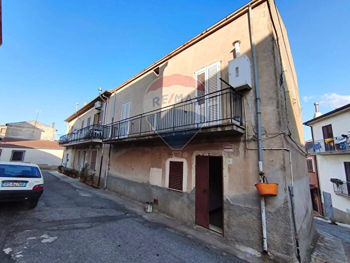 Casa con 6 locali in vendita in Via Fischia Snc, San Lorenzo Del Vallo