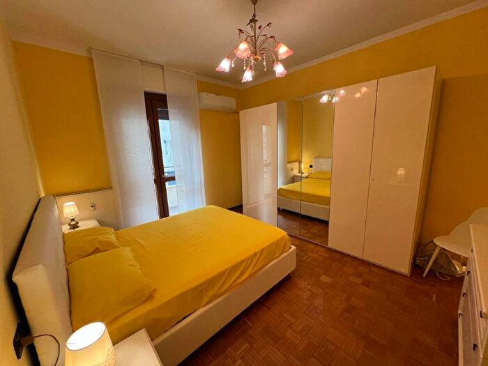 Appartamento bilocale in affitto in Viale Varese, Viale Varese Crocifisso, Como