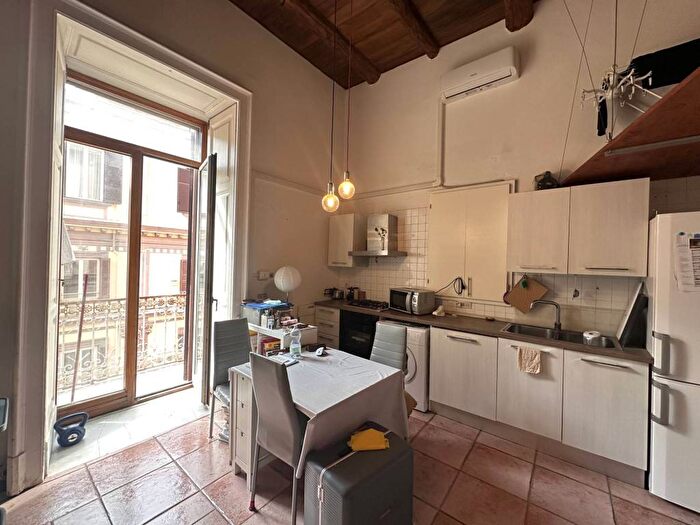 Appartamento monolocale in affitto in Piazza Amedeo Parco Margherita, Napoli