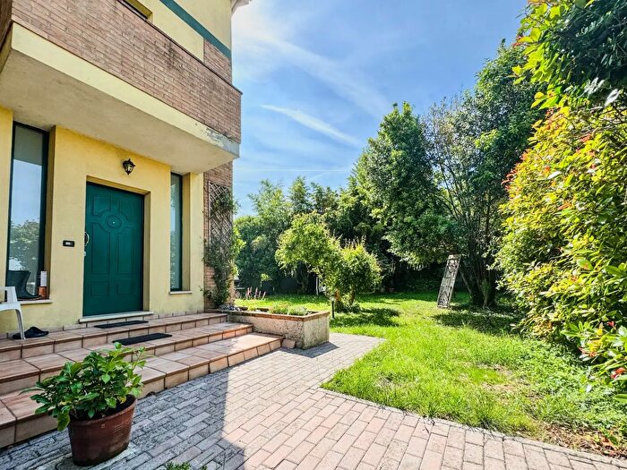Casa con 7 locali in vendita in Via Scapacchiò, Selvazzano Dentro