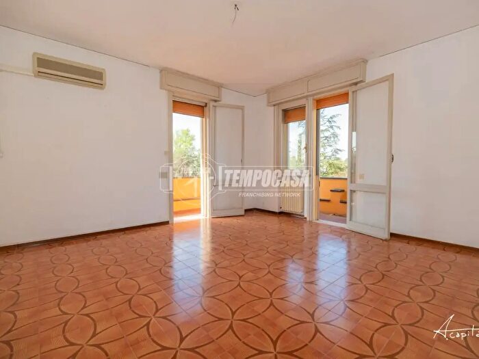 Appartamento trilocale in vendita in Via Donato Bramante, Rovigo