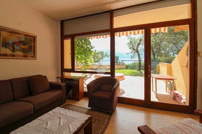 Appartamento trilocale in vendita in Via Valle Fiorita, Salo