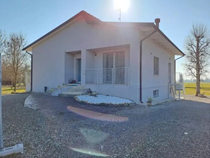 Casa con 5 locali in vendita in Via Argini, Ravarino